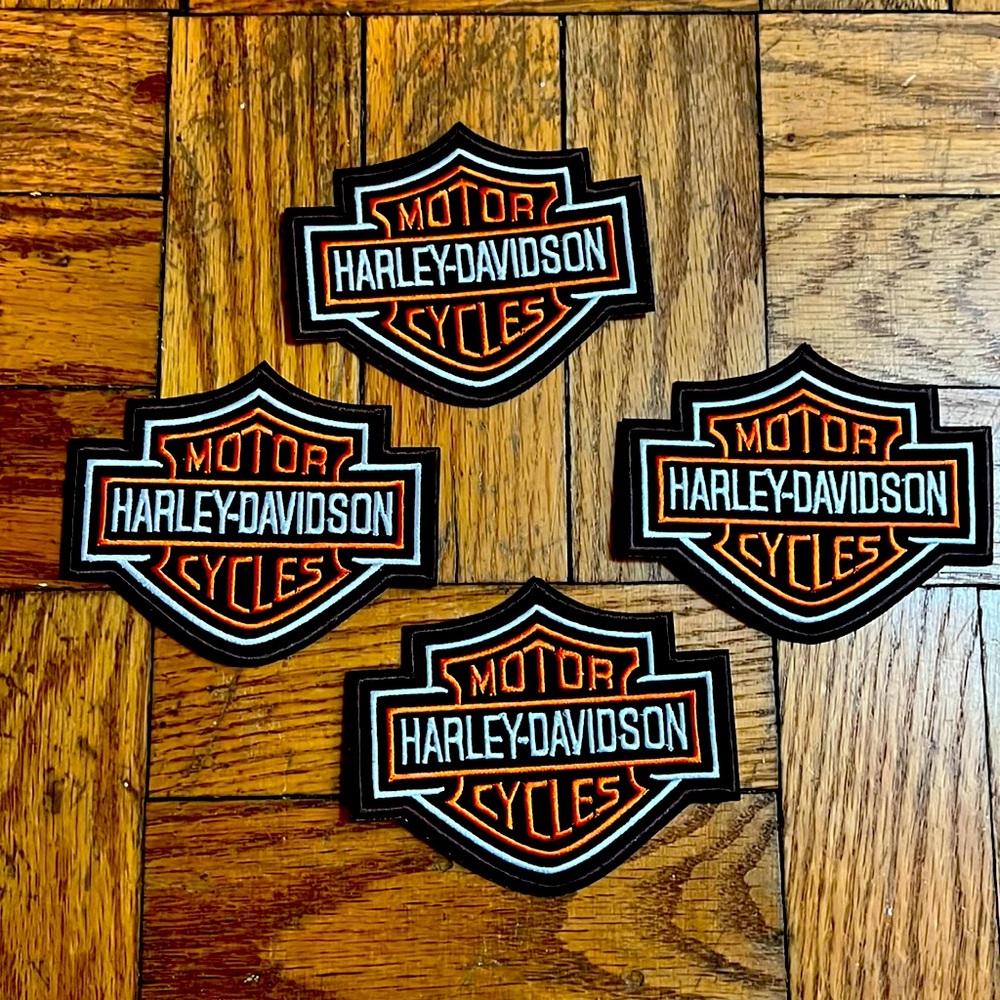 Iron patch HARLEY DAVIDSON , 4,1inches long , 3,4 inches height
